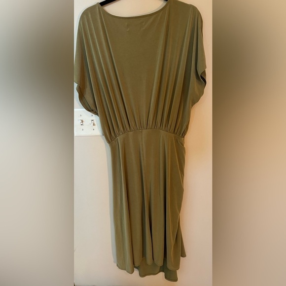 Anthropologie Women’s Ruched Maxi dress Green Medium - Picture 6 of 8
